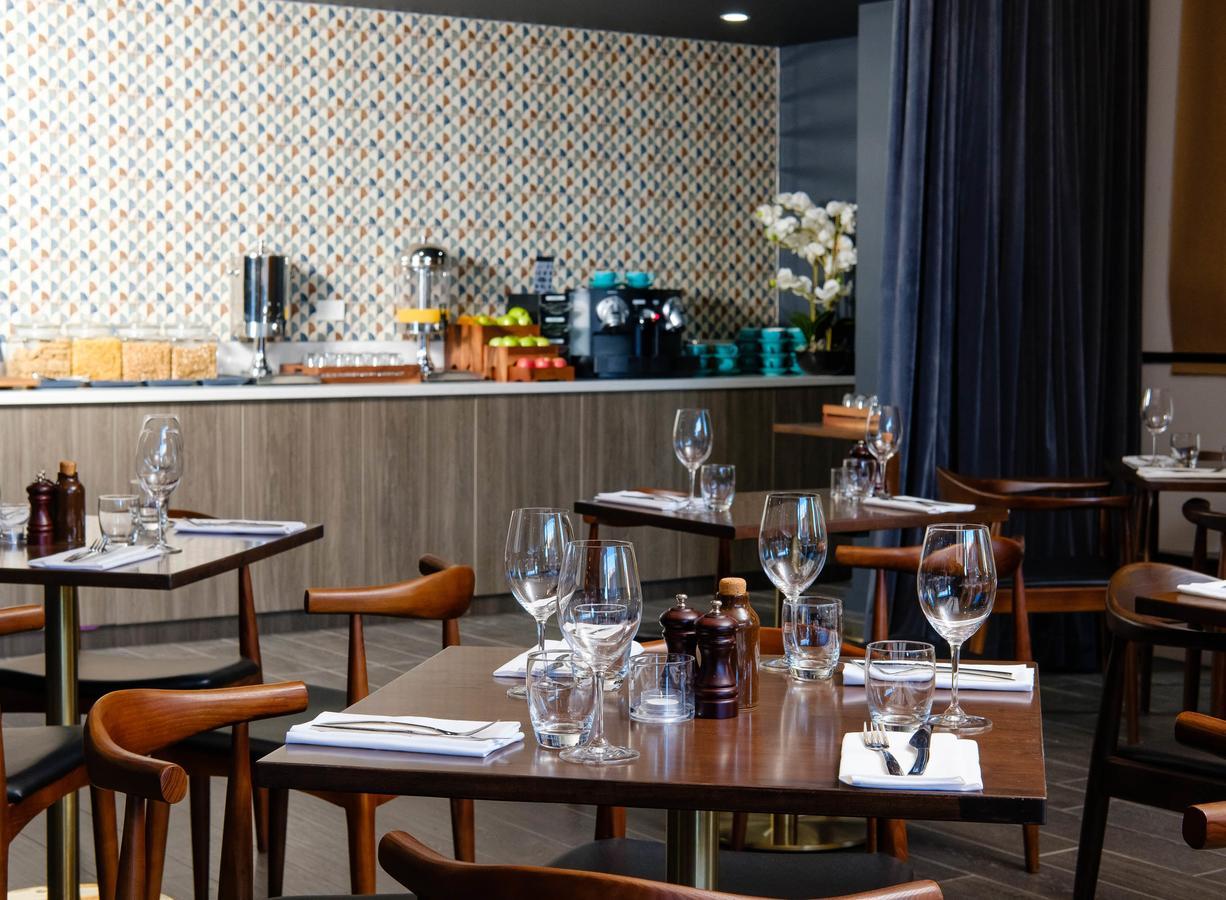 Mantra Albury Hotel Exterior photo